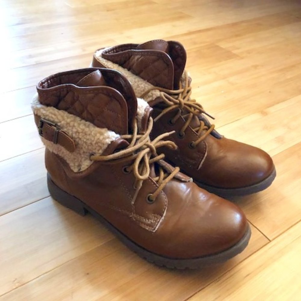 Rock and Candy Brown Ankle Boot Size 7